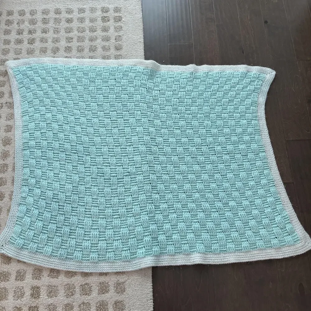 Handcrafted Gail‎ Kashdan Crochet Baby Blanket Afghan Basketweave Mint White